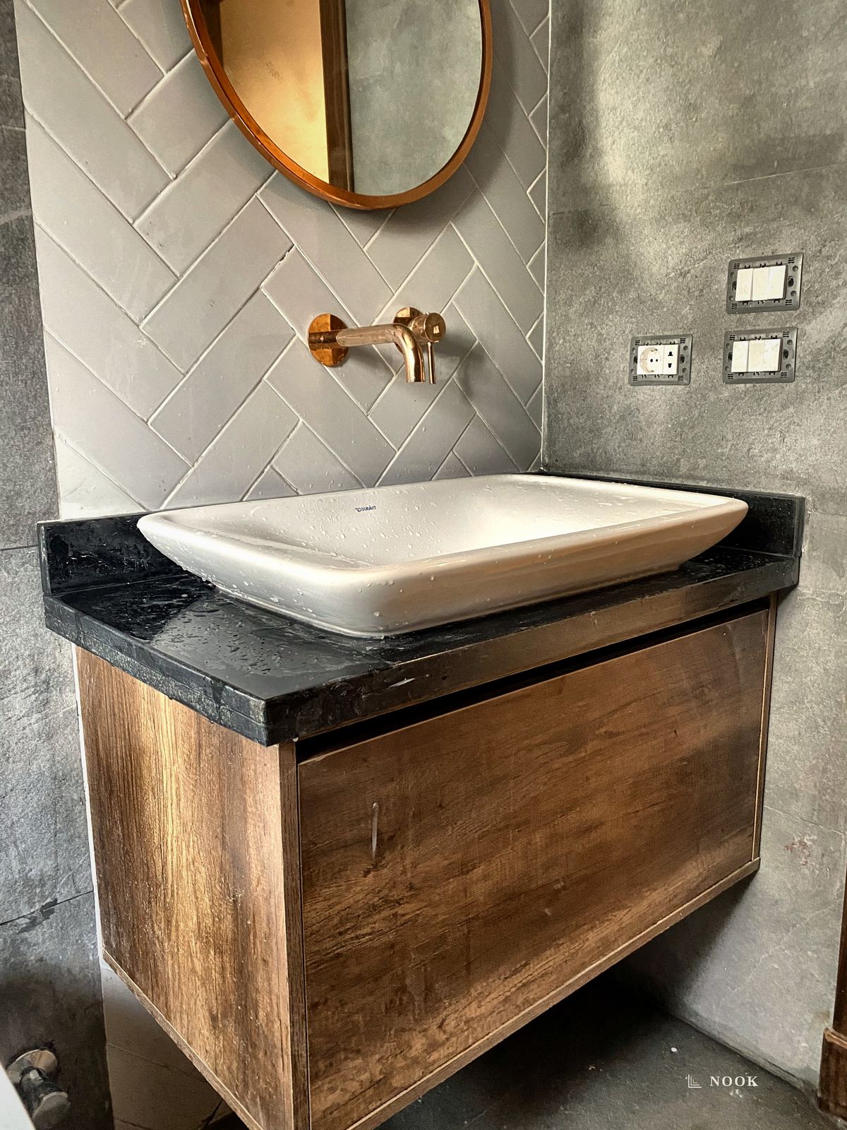 Mountain View Hyde Park Apartment I — Nook finishing project